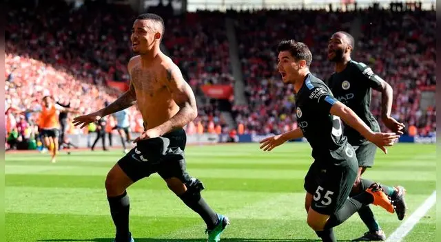 El Manchester City de Pep Guardiola alcanzó la racha de 100 puntos en la Premier League. Foto: Agencia