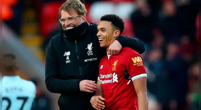 Alexander-Arnold ha jugado 32 partidos con Liverpool en la presente temporada 2017-18 | Foto: Getty Images Alexander-Arnold ha jugado 32 partidos con Liverpool en la presente temporada 2017-18 | Foto: Getty Images