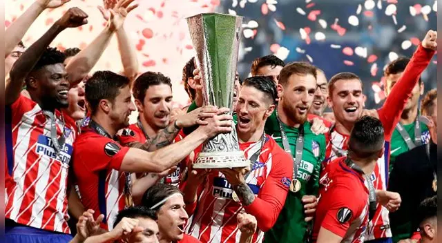 Fernando Torres debutó en el primer equipo del Atlético Madrid en el 2001. Fernando Torres debutó en el primer equipo del Atlético Madrid en el 2001.