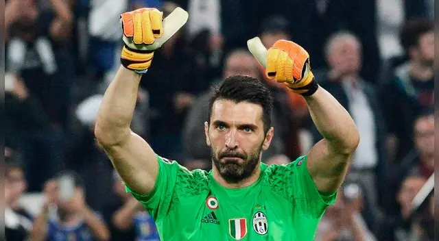Gianluigi Buffon puede seguir jugando al fútbol en Europa. Foto: EFE Gianluigi Buffon puede seguir jugando al fútbol en Europa. Foto: EFE