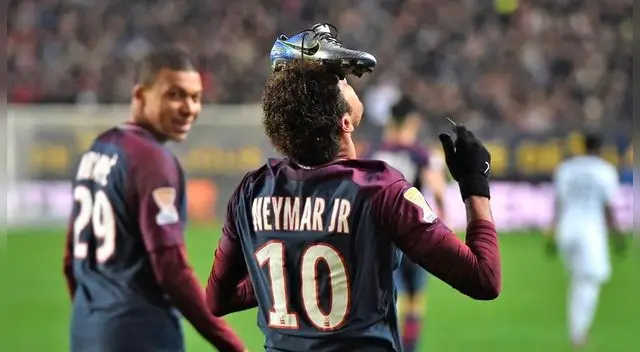 Neymar ya tiene reemplazo en PSG y llegaría desde la Bundesliga. Foto: EFE Neymar ya tiene reemplazo en PSG y llegaría desde la Bundesliga. Foto: EFE