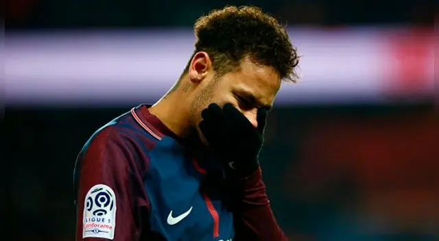 Neymar realizó un conmovedor homenaje a una menor que era su hincha y que fue asesinada por un violador reincidente. Foto: Agencia Neymar realizó un conmovedor homenaje a una menor que era su hincha y que fue asesinada por un violador reincidente. Foto: Agencia