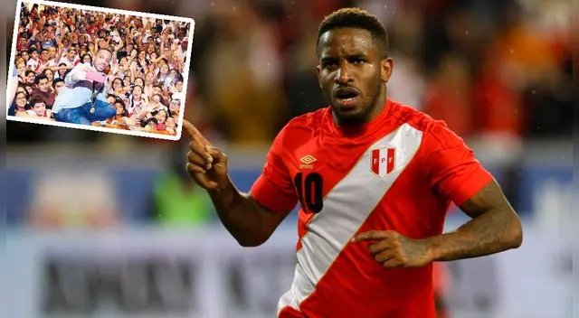Selección Peruana: Jefferson Farfán tomará el lugar de Paolo Guerrero en el Mundial de Rusia 2018 Selección Peruana: Jefferson Farfán tomará el lugar de Paolo Guerrero en el Mundial de Rusia 2018