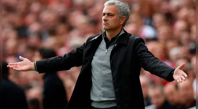 José Mourinho fue duramente criticado por Jermaine Jenas. José Mourinho fue duramente criticado por Jermaine Jenas.