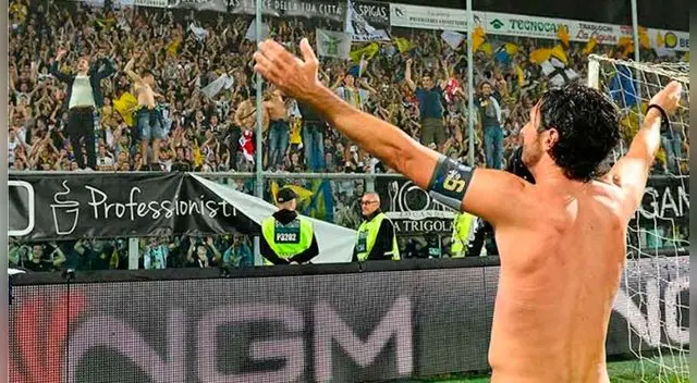 Lucarelli ascendió con Parma desde la serie D Lucarelli ascendió con Parma desde la serie D