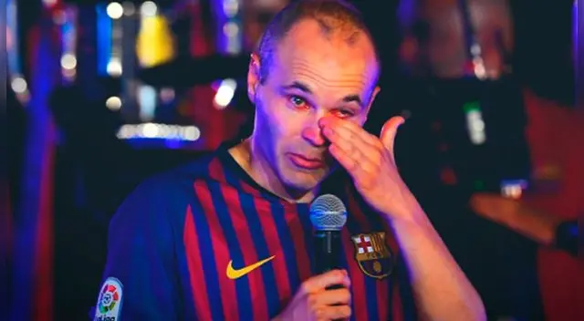 Andrés Iniesta se despidió ovacionado por todo el Camp Nou. Créditos:Líbero. Andrés Iniesta se despidió ovacionado por todo el Camp Nou. Créditos:Líbero.
