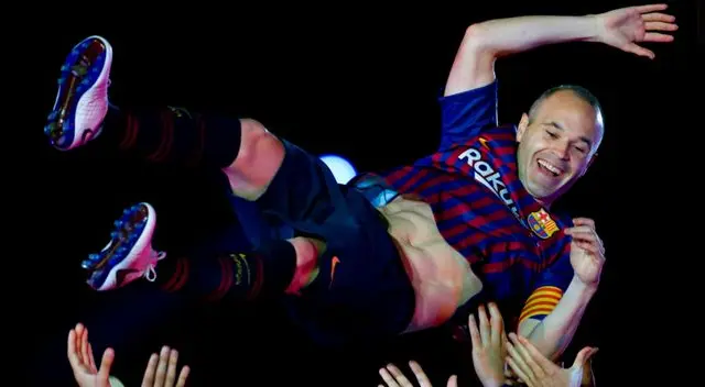 Andrés Iniesta se despide ganando La Liga y la Copa del Rey. Andrés Iniesta se despide ganando La Liga y la Copa del Rey.