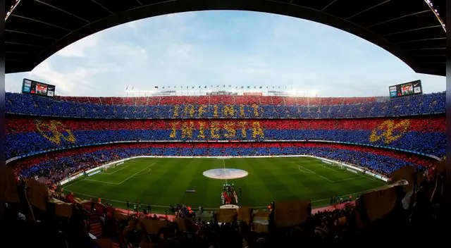 El impresionante mosaico en homenaje a Iniesta en el Camp Nou. El impresionante mosaico en homenaje a Iniesta en el Camp Nou.