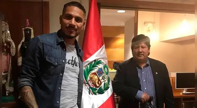 Paolo Guerrero y el presidente de la FPF preparados para viajar a Suiza Paolo Guerrero y el presidente de la FPF preparados para viajar a Suiza