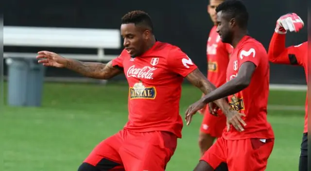 Jefferson Farfán está muy entusiasmado por jugar el Mundial de Rusia. Foto: Líbero.pe Jefferson Farfán está muy entusiasmado por jugar el Mundial de Rusia. Foto: Líbero.pe