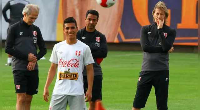 Paolo Hurtado durante un entrenamiento de la Selección Peruana en la Videna. Paolo Hurtado durante un entrenamiento de la Selección Peruana en la Videna.
