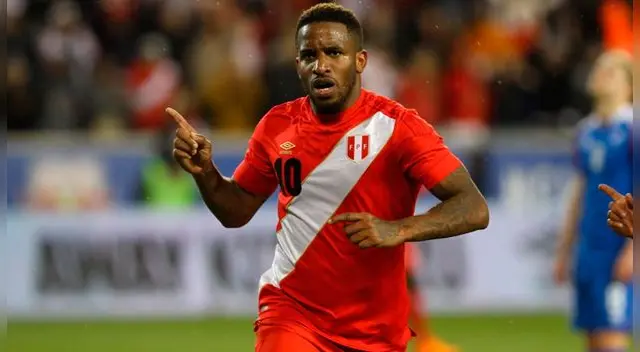 Jefferson Farfán es llamado a ser el '9' de la Selección Peruana en Rusia 2018. Jefferson Farfán es llamado a ser el '9' de la Selección Peruana en Rusia 2018.