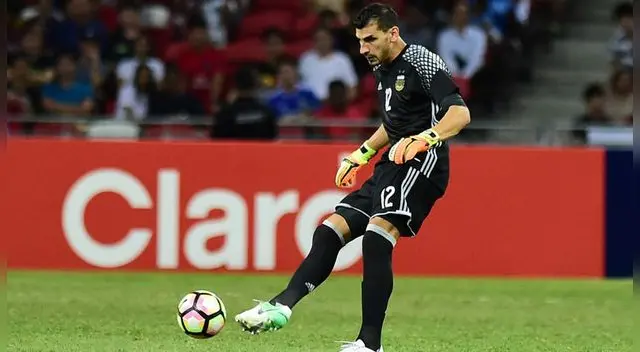 Nahuel Guzmán es llamado de emergencia a la selección argentina tras lesión de Sergio Romero.