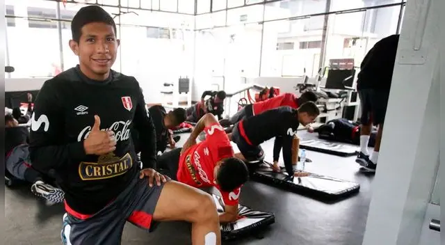 Mundial Rusia 2018: Edison Flores fue la gran novedad en los entrenamientos de la Selección Peruana [VIDEO] 