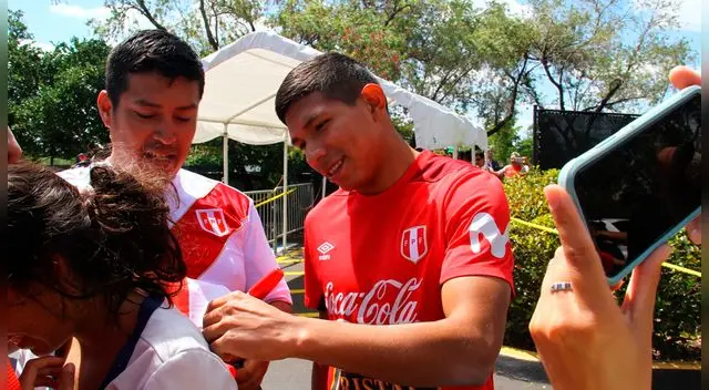 Edison Flores llegó ayer por la noche procedente de Dinamarca. 
