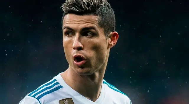 Cristiano Ronaldo lleva convertidos, hasta el momento, 15 anotaciones en la presente edición de UEFA Champions League con el Real Madrid. Cristiano Ronaldo lleva convertidos, hasta el momento, 15 anotaciones en la presente edición de UEFA Champions League con el Real Madrid.