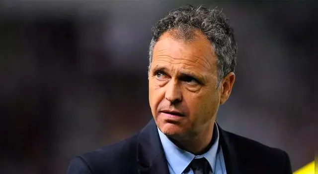 Sevilla designó a Joaquín Caparrós como su nuevo director de fútbol. Sevilla designó a Joaquín Caparrós como su nuevo director de fútbol.