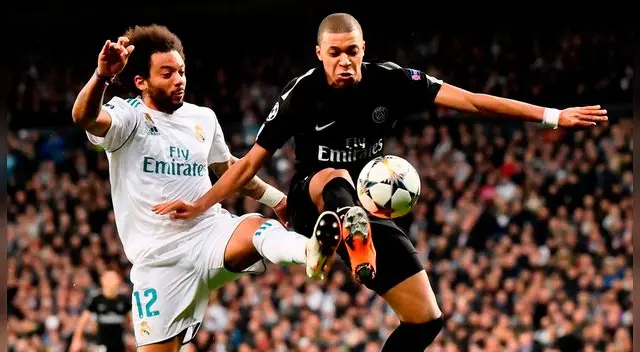Kylian Mbappé disputa un balón con Marcelo en un Real Madrid-PSG. Kylian Mbappé disputa un balón con Marcelo en un Real Madrid-PSG.