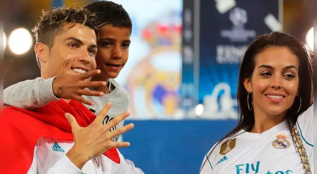 Cristiano Ronaldo suma 450 goles en 438 partidos con la camiseta del Real Madrid.  