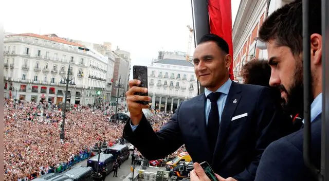 Keylor Navas y el 'selfie' que marcará su vida. Keylor Navas y el 'selfie' que marcará su vida.