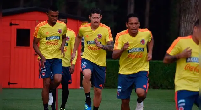 Jugadores colombianos durante el primer entrenamiento en Italia. Jugadores colombianos durante el primer entrenamiento en Italia.