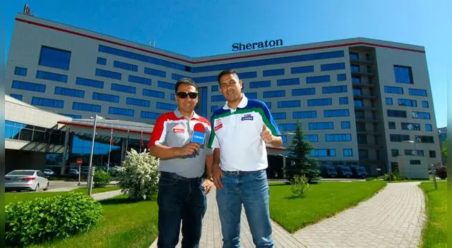 Carlos Salinas y Gustavo Peralta, a las afueras del hotel Sheraton Carlos Salinas y Gustavo Peralta, a las afueras del hotel Sheraton