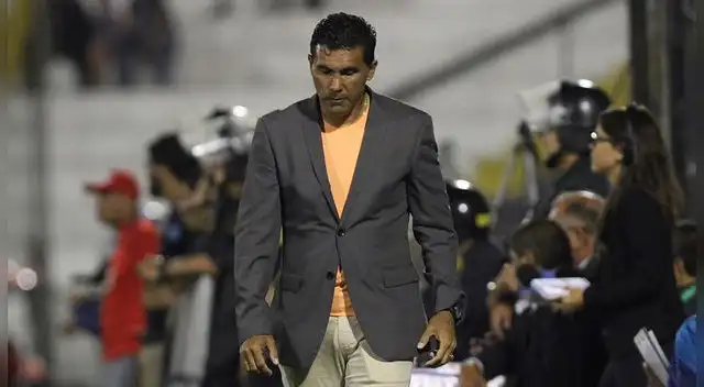 Duilio Cisneros no es más técnico del Ayacucho FC.