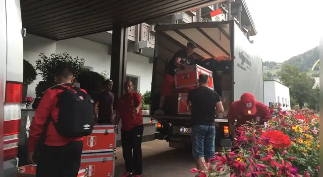 Rusia 2018: Selección Peruana llevó hasta una cocinera a su hotel de concentración en Austria Rusia 2018: Selección Peruana llevó hasta una cocinera a su hotel de concentración en Austria