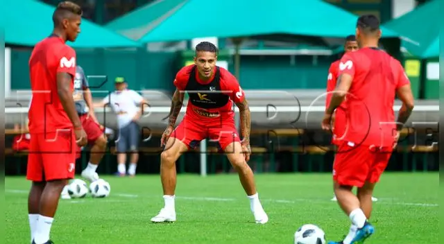 Rusia 2018: Selección Peruana, con Paolo Guerrero, entrenó por primera vez en Schruns Rusia 2018: Selección Peruana, con Paolo Guerrero, entrenó por primera vez en Schruns