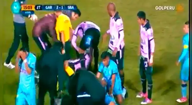 Jean Tragodaro convulsionó en pleno partido asustando a sus compañeros y rivales.