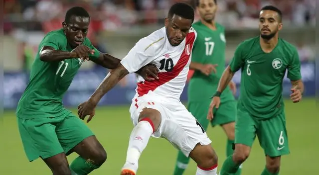 Jefferson Farfán, delantero de la Selección Peruana, habló tras renovar su contrato con el Lokomotiv Moscú. Jefferson Farfán, delantero de la Selección Peruana, habló tras renovar su contrato con el Lokomotiv Moscú.
