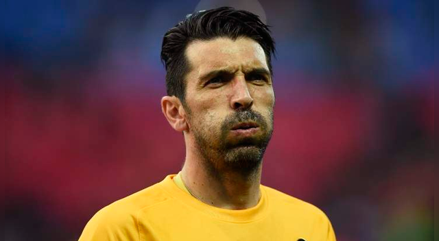 Gianlugi Buffon fue suspendido por la UEFA por tres encuentros por su expulsión en la Champions League