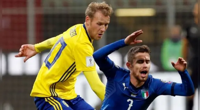 Ola Toivonen no subestima al fútbol que realiza Perú. Foto: EFE Ola Toivonen no subestima al fútbol que realiza Perú. Foto: EFE