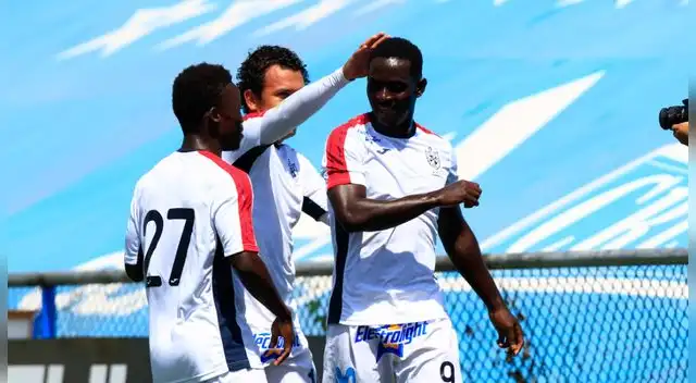 Ayacucho y San Martín repartieron puntos tras empatar 1-1 en la ciudad de Huanta. Ayacucho y San Martín repartieron puntos tras empatar 1-1 en la ciudad de Huanta.