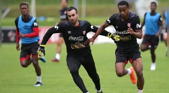 André Carrillo, durante un entrenamiento de la Selección Peruana.
