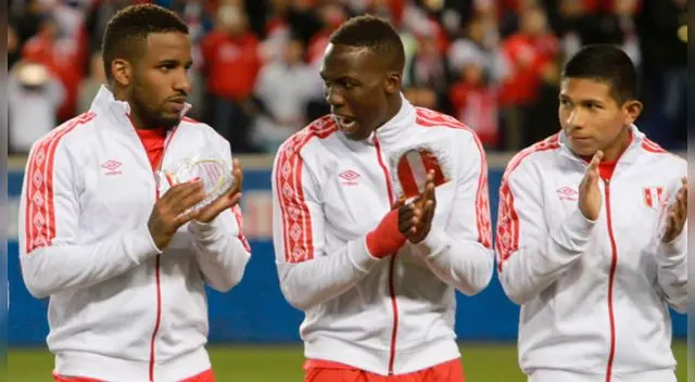 Jefferson Farfán y Edison Flores.