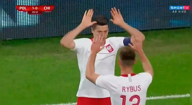 Lewandowski puso el 1-0 para Polonia ante Chile en amistoso. Foto: Captura