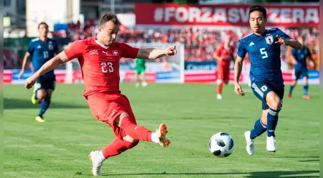 Suiza vence a Japón en un duelo amistoso previo a la Copa del Mundo.