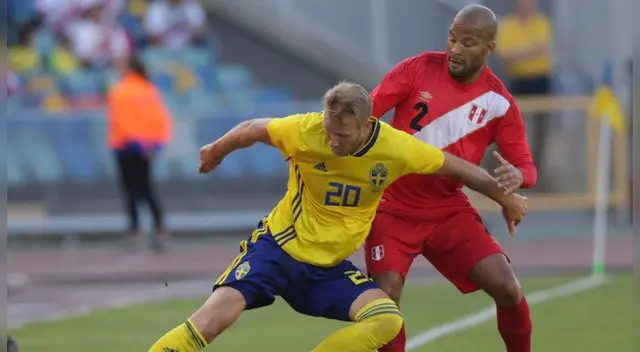 Alberto Rodríguez, durante el amistoso Perú vs. Suecia. Alberto Rodríguez, durante el amistoso Perú vs. Suecia.