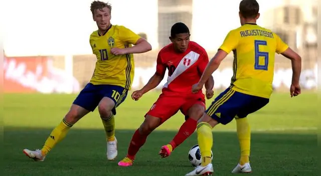 Edison Flores siempre intentó jugar al ras del piso. Edison Flores siempre intentó jugar al ras del piso.