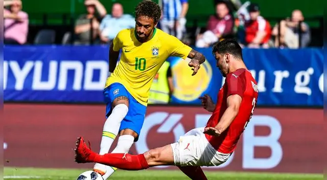 Neymar estuvo bien marcado en el amistoso ante Austria.