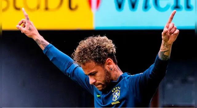 Neymar marcó un gol olímpico en entrenamiento con la selección brasileña. Neymar marcó un gol olímpico en entrenamiento con la selección brasileña.