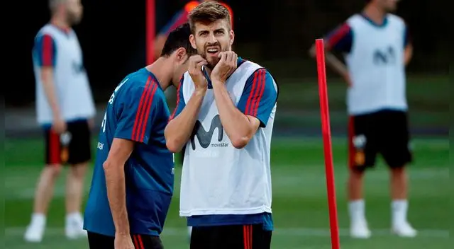 Gerard Piqué se lesionó, pero no pasó de un susto. 