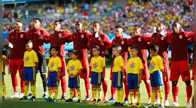 Ricardo Gareca practicó el equipo titular ante Dinamarca con muchas sorpresas