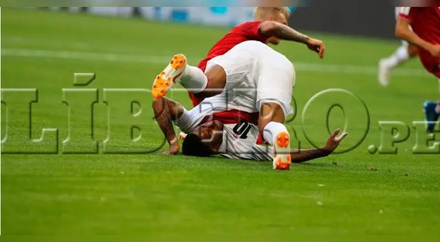 La dura derrota de la selección peruana en imágenes | Galería