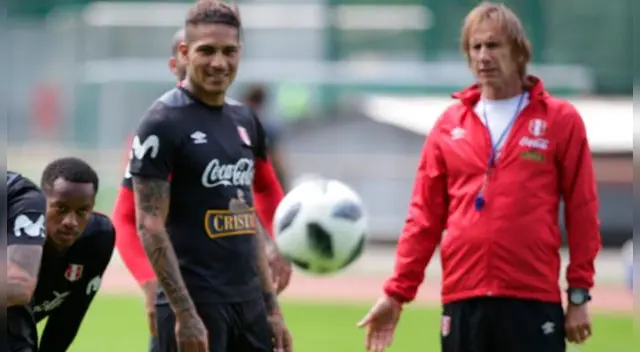 Gareca decidió que Paolo Guerrero no inicie las acciones ante Dinamarca. Gareca decidió que Paolo Guerrero no inicie las acciones ante Dinamarca.
