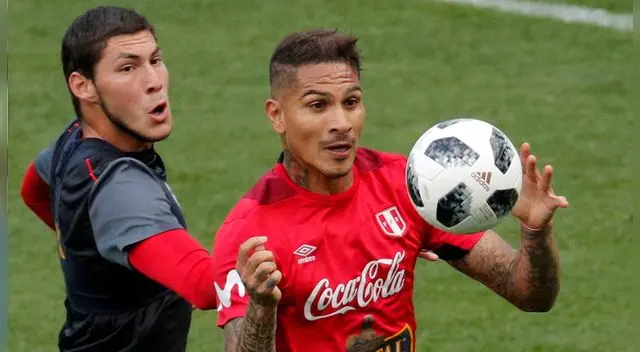 Paolo Guerrero entró en el segundo tiempo ante Dinamarca. Paolo Guerrero entró en el segundo tiempo ante Dinamarca.