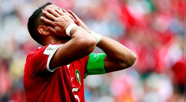 Mehdi Benatia se lamenta de una ocasión fallada en el Portugal-Marruecos. Mehdi Benatia se lamenta de una ocasión fallada en el Portugal-Marruecos.