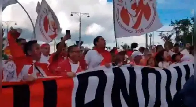 Perú vs. Francia: hinchas peruanos ya van llegando al estadio de Ekaterimburgo. Perú vs. Francia: hinchas peruanos ya van llegando al estadio de Ekaterimburgo.