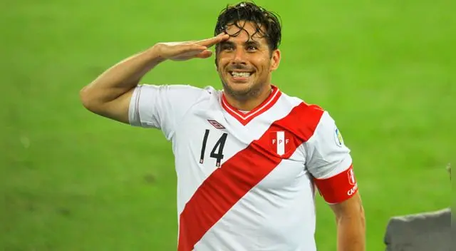 Claudio Pizarro y su curiosa foto previo al Perú vs. Francia.
